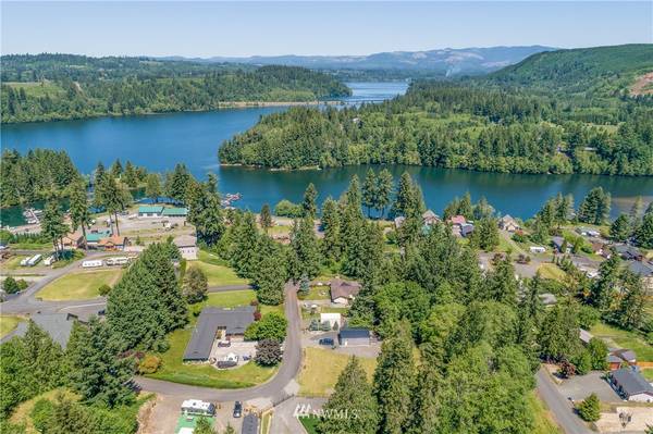 107 Island PL, Mossyrock, WA 98564