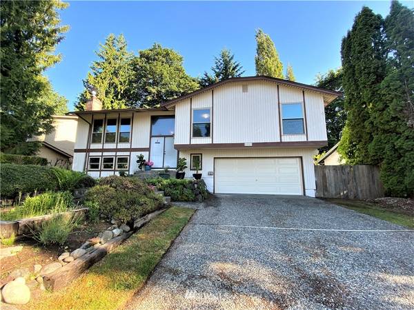 10919 SE 182nd St, Renton, WA 98055