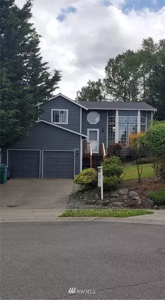 8527 13th PL NE, Lake Stevens, WA 98258