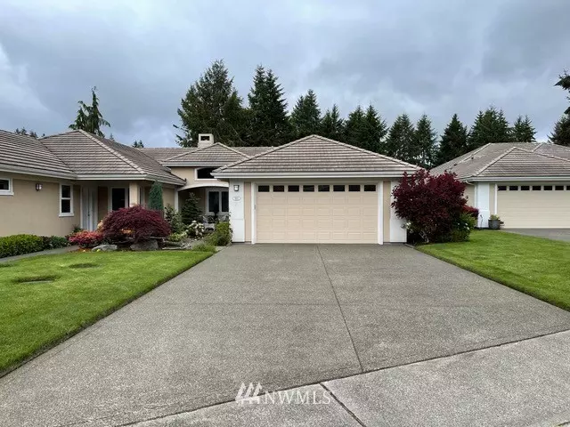 6935 Fairway Ln SE, Olympia, WA 98501