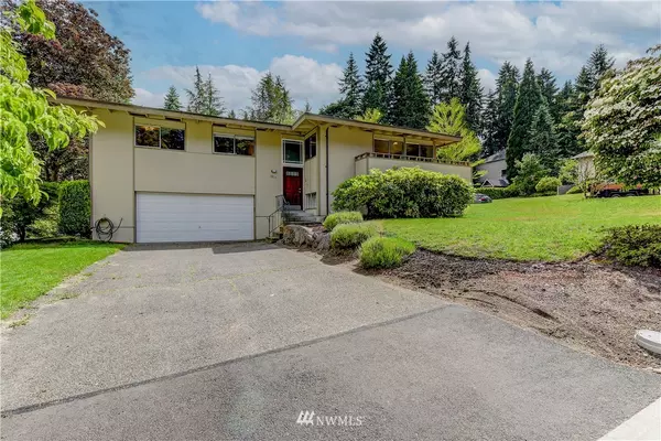 Bellevue, WA 98005,12713 NE 32nd ST