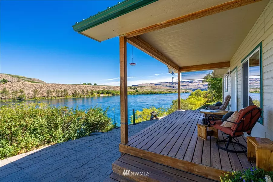 1435 Jefferson AVE, Bridgeport, WA 98813