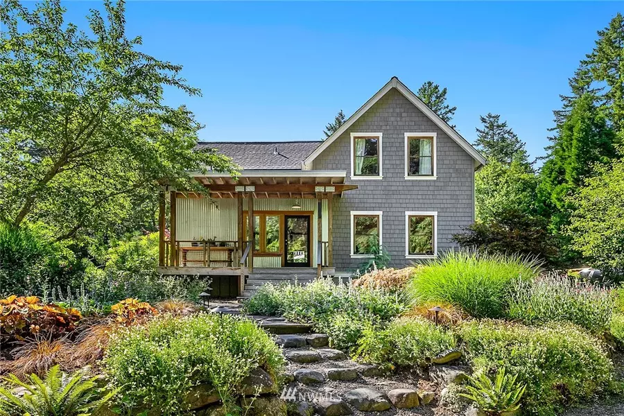 11711 Two Creeks RD NE, Bainbridge Island, WA 98110