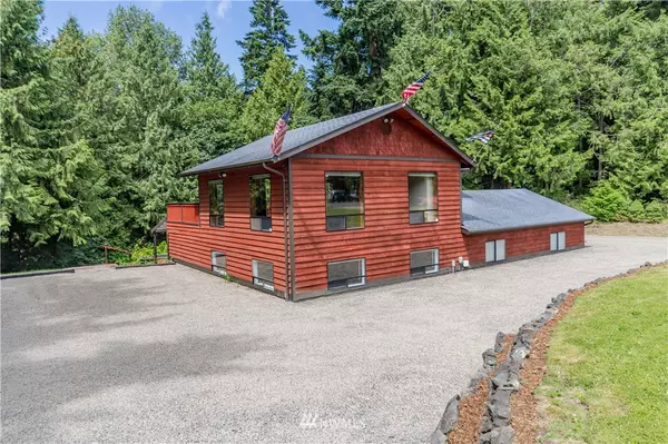 121 S 7th AVE, Port Hadlock, WA 98339