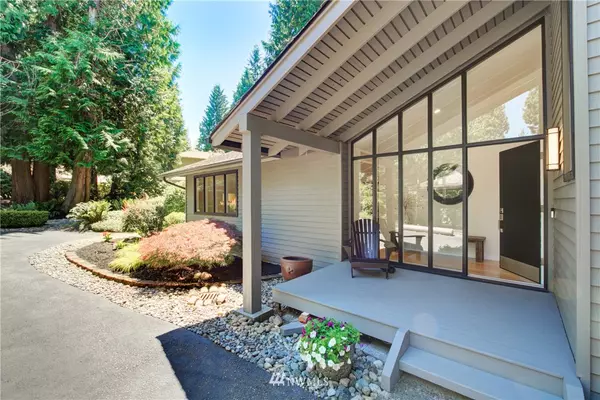 Sammamish, WA 98074,21015 NE 32nd PL