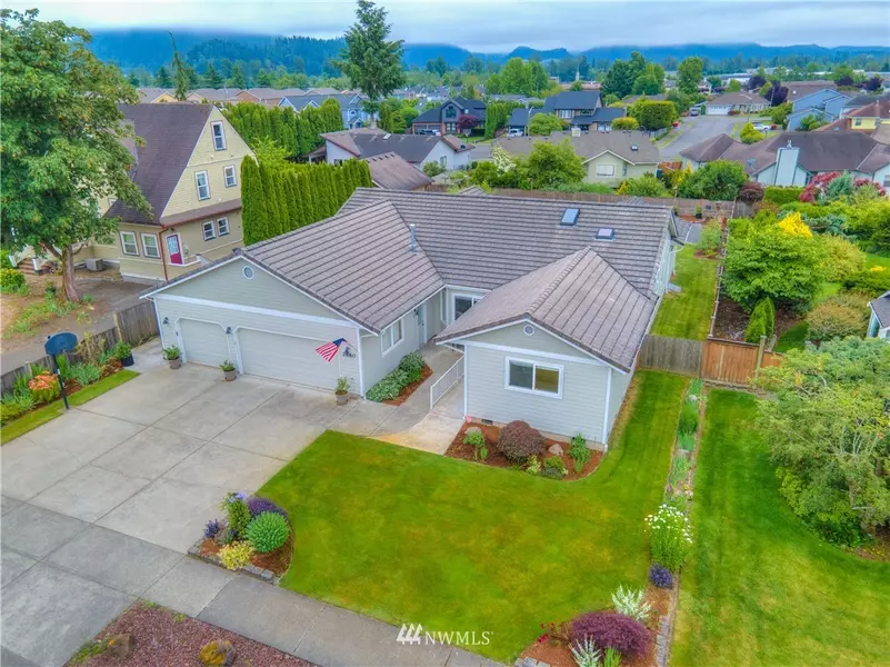 2860 Christianson AVE, Enumclaw, WA 98022