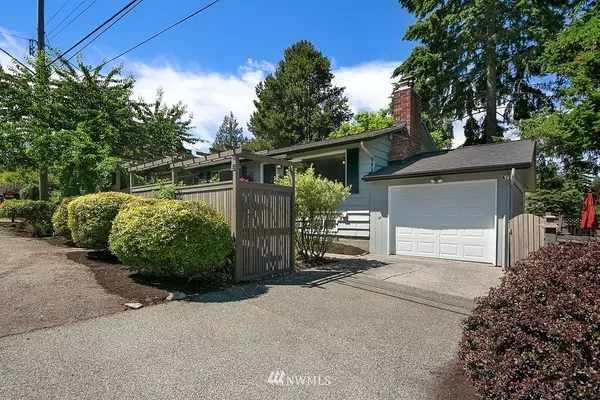 3800 SW 102nd ST, Seattle, WA 98146