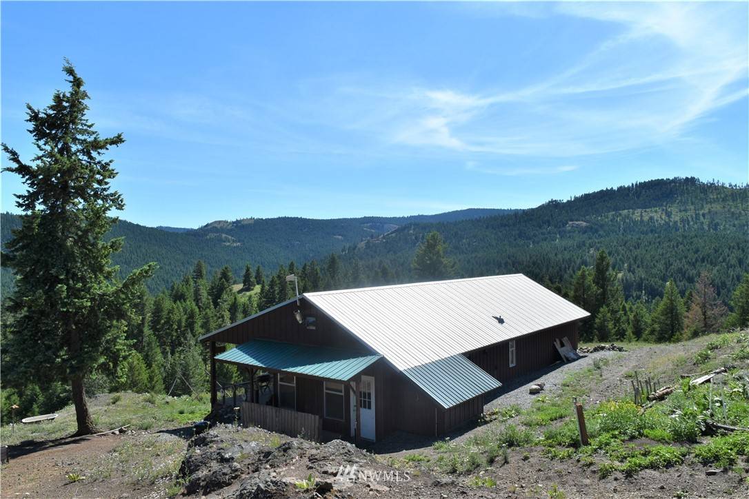 102 Two Horse RD, Wauconda, WA 98859