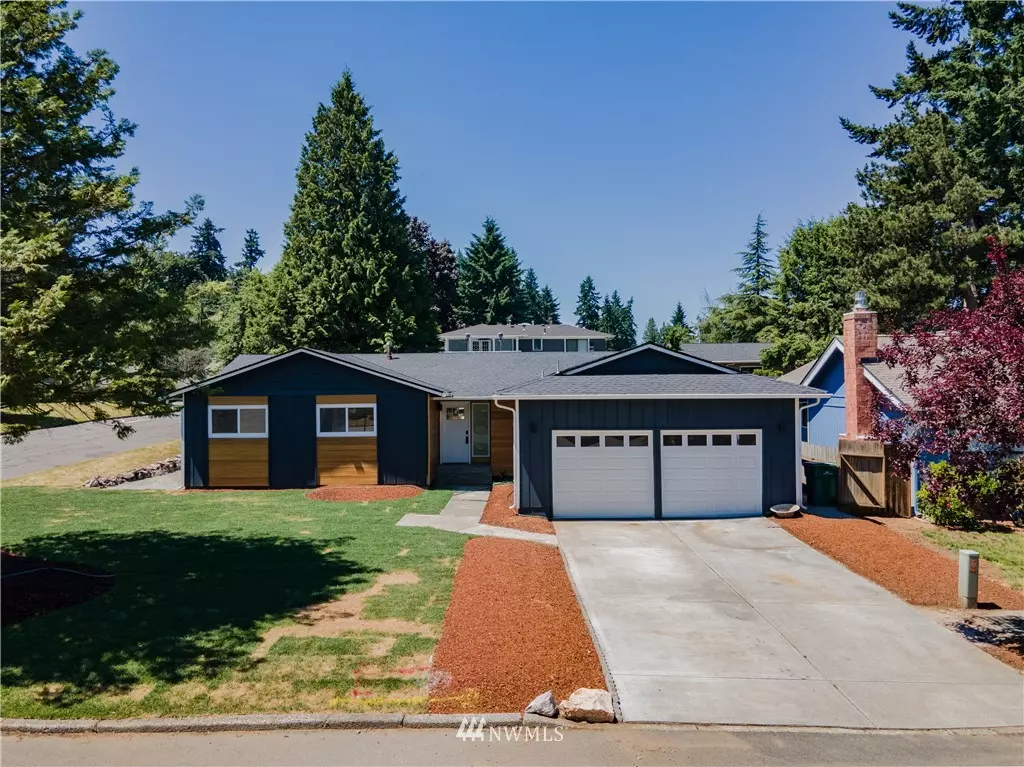 Newcastle, WA 98056,7235 123rd AVE SE