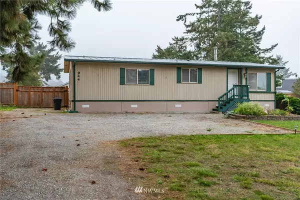 Oak Harbor, WA 98277,944 Diane AVE