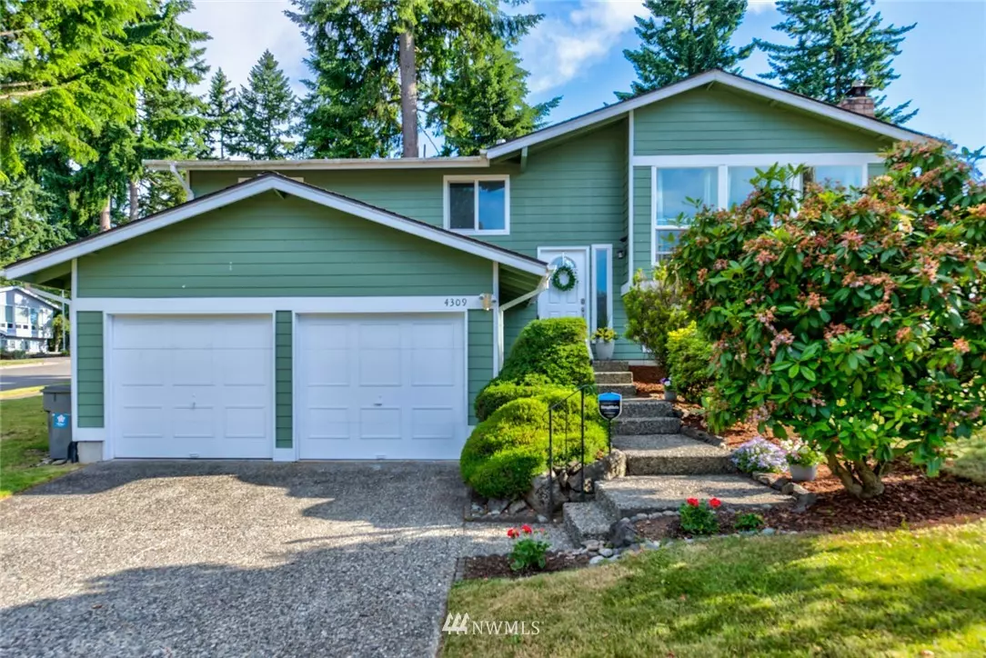 Renton, WA 98059,4309 SE 1st PL