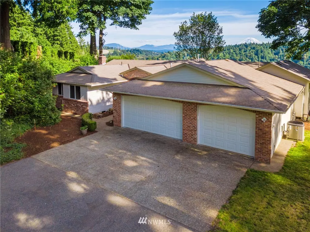 Renton, WA 98059,18321 SE 147th PL