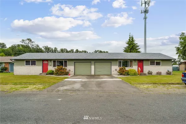 11608 11610 65th Street Ct E, Puyallup, WA 98372