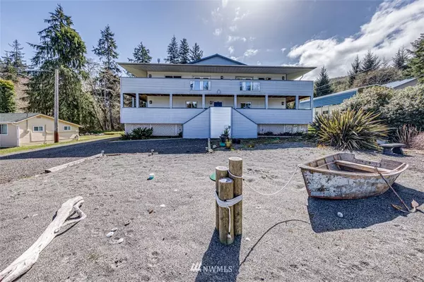 1562 Highway 112, Sekiu, WA 98381