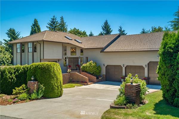 4919 S 273rd PL, Kent, WA 98032