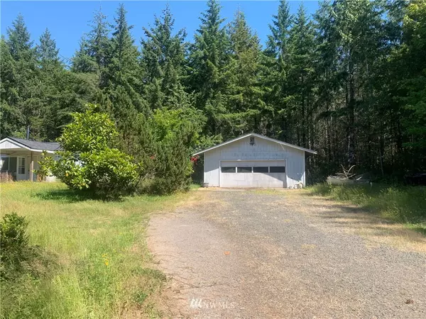 Belfair, WA 98528,420 E Chelsey LN