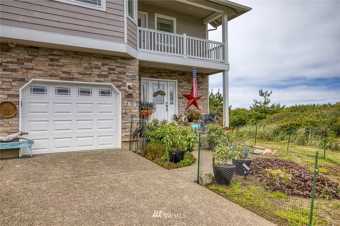 Ocean Shores, WA 98569,769 S Sand Dune AVE SW