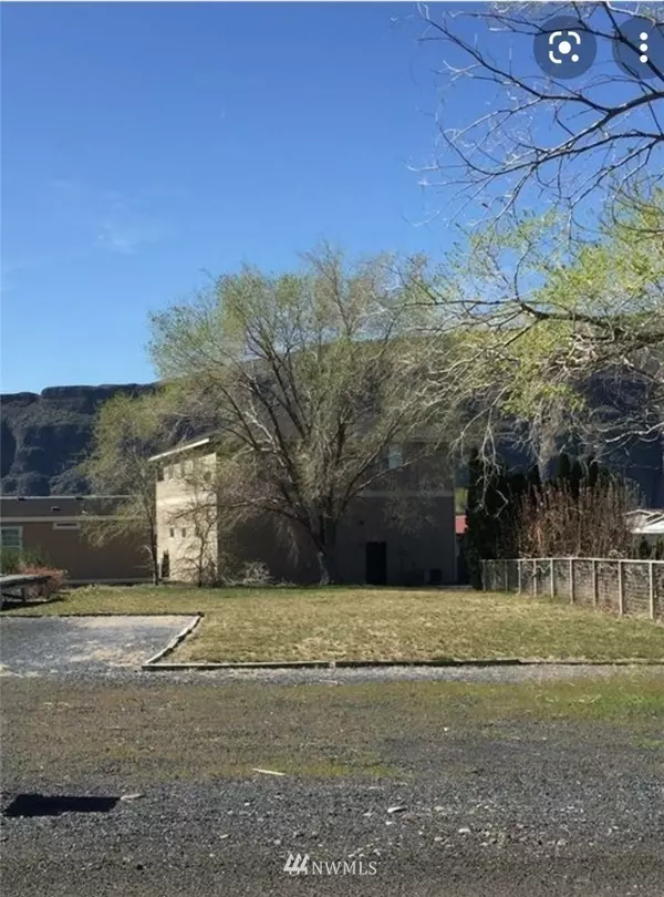 970 Hunter AVE SW, Quincy, WA 98848