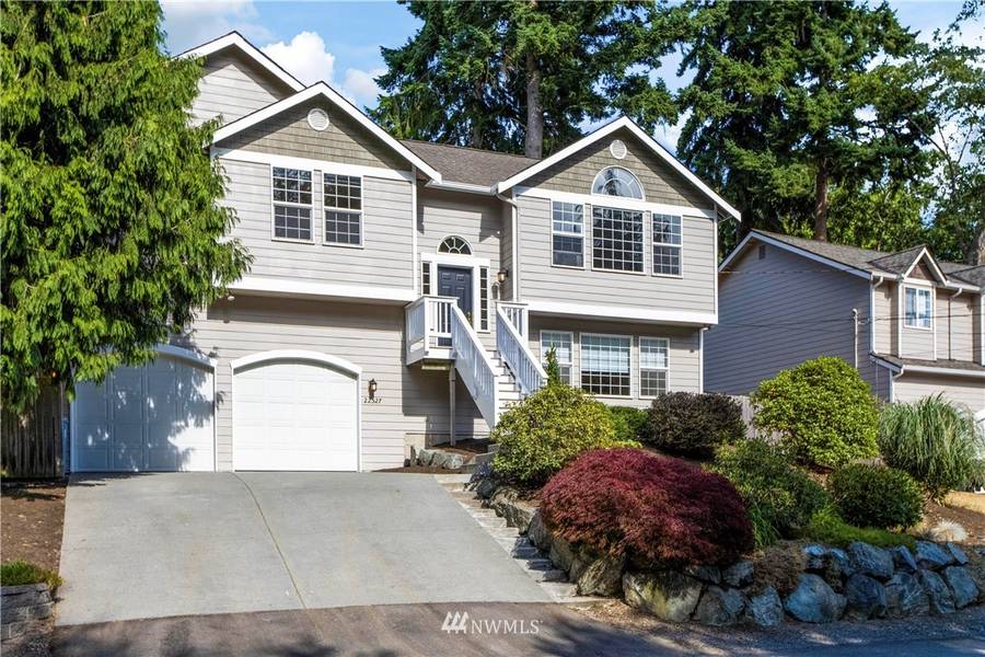 22527 91st AVE W, Edmonds, WA 98026