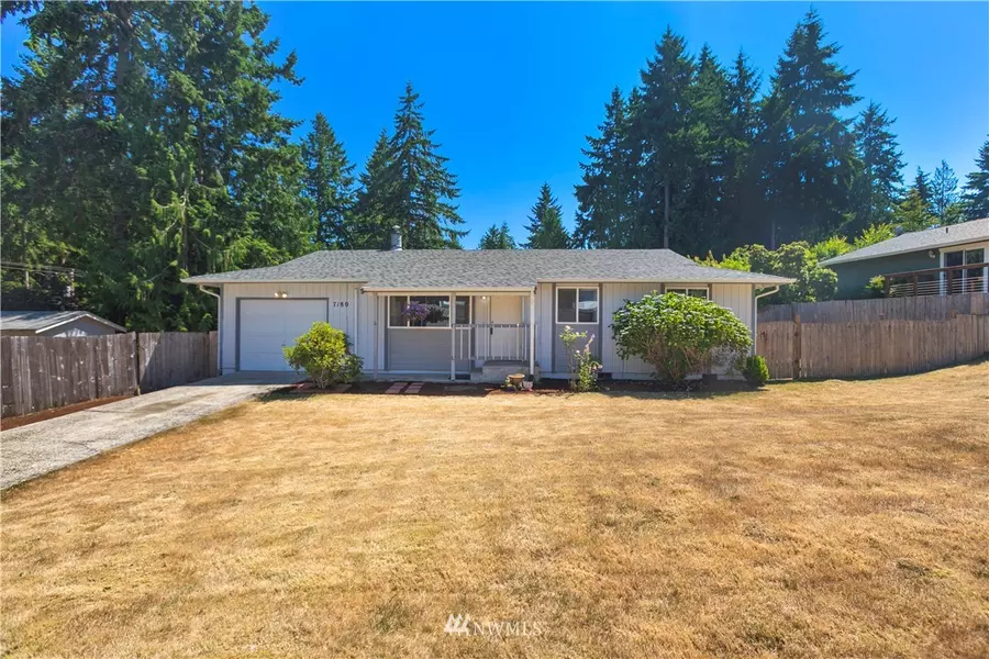 7180 E Raintree LN, Port Orchard, WA 98366