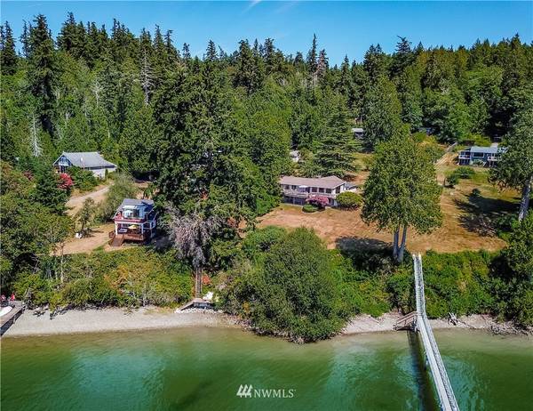 21253 Indianola RD NE, Poulsbo, WA 98370