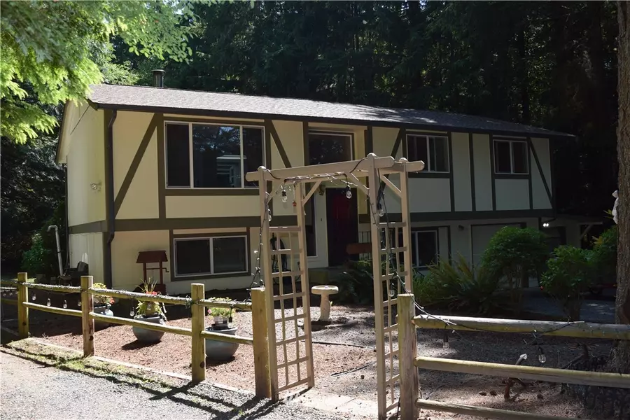 4001 NE Lincoln RD, Poulsbo, WA 98370