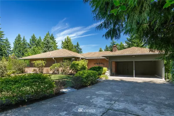17122 25th AVE NE, Lake Forest Park, WA 98155