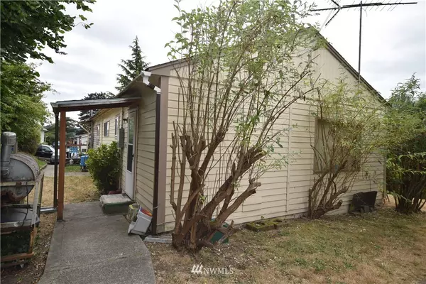 Bremerton, WA 98312,3618 Madrona