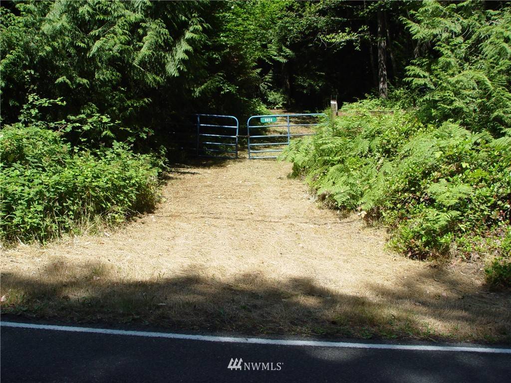 6928 NE Baker Hill RD, Bainbridge Island, WA 98110
