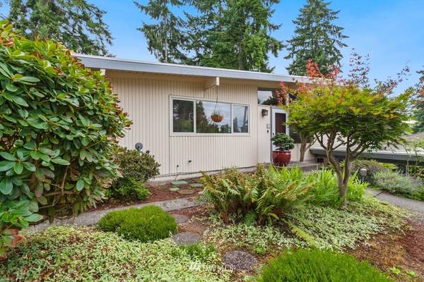 15619 SE 9th ST, Bellevue, WA 98008