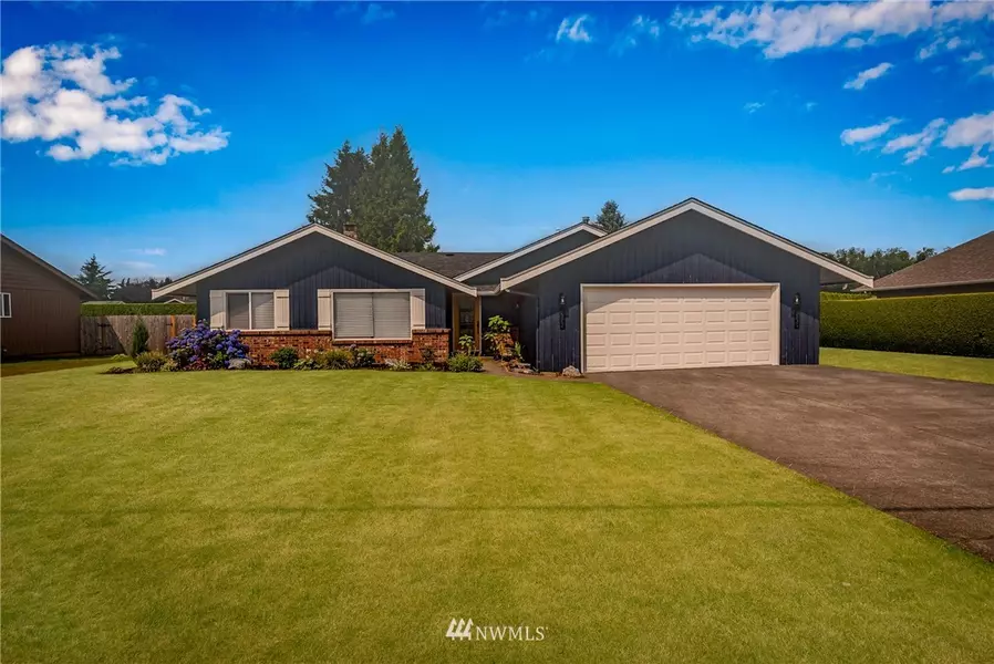 8635 Bender RD, Lynden, WA 98264