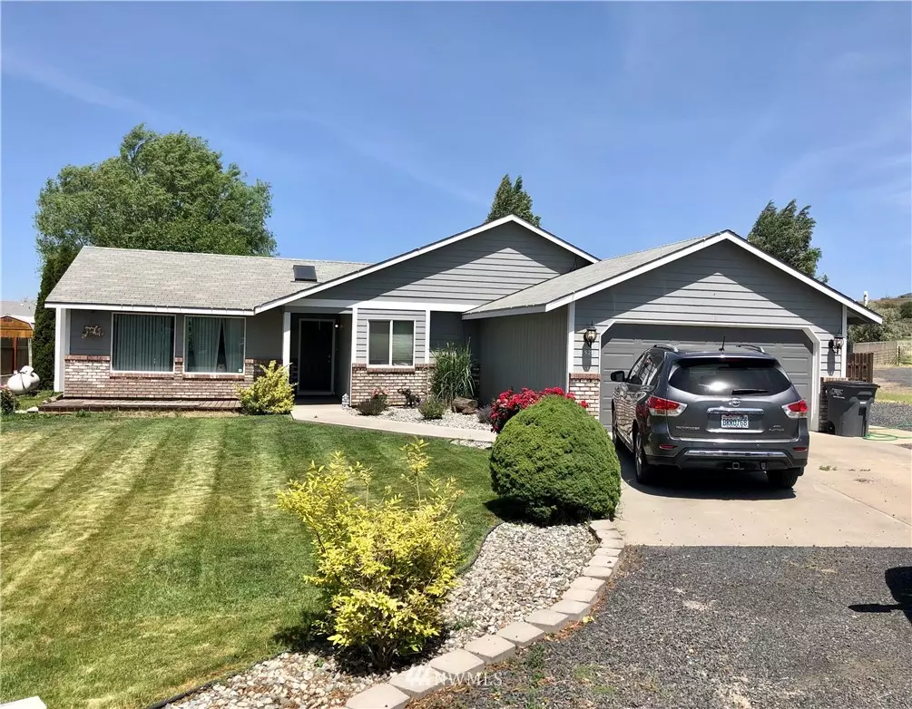 Moses Lake, WA 98837,11528 NE Crystal CT