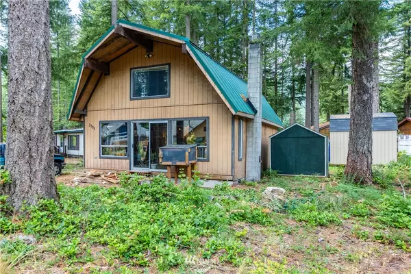 2311 Clear Valley DR, Maple Falls, WA 98266