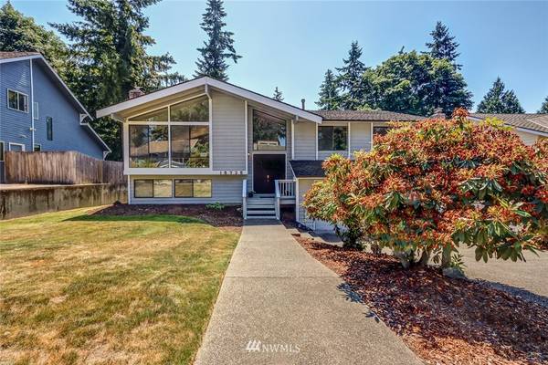 15735 SE 167th PL, Renton, WA 98058