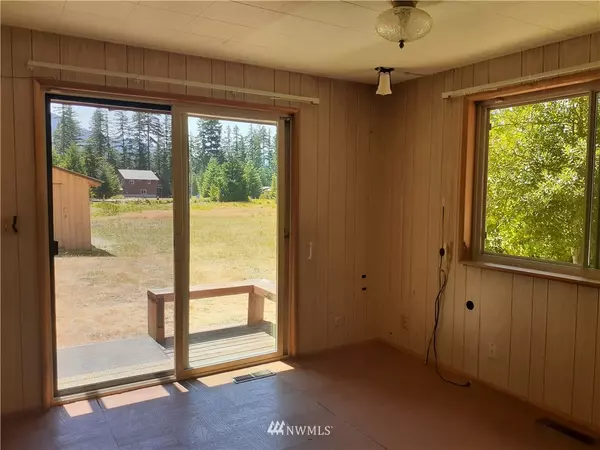 Packwood, WA 98361,114 Mountain View DR