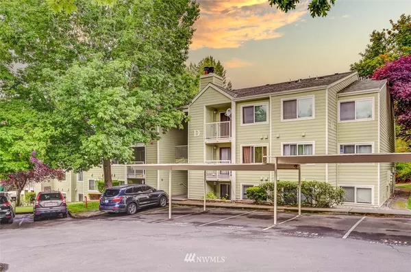 975 Aberdeen AVE NE #D301, Renton, WA 98056