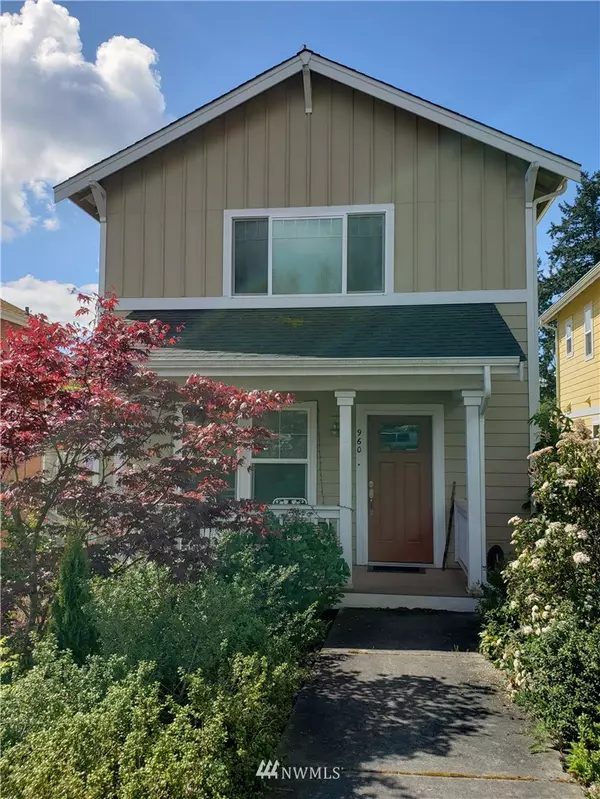 Bainbridge Island, WA 98110,960 Curtis LOOP NE