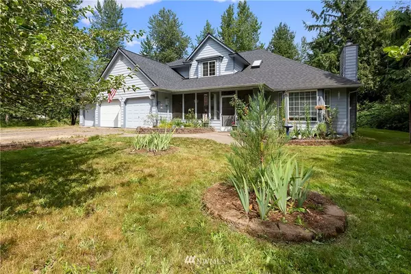 5182 Glory LN NW, Seabeck, WA 98380