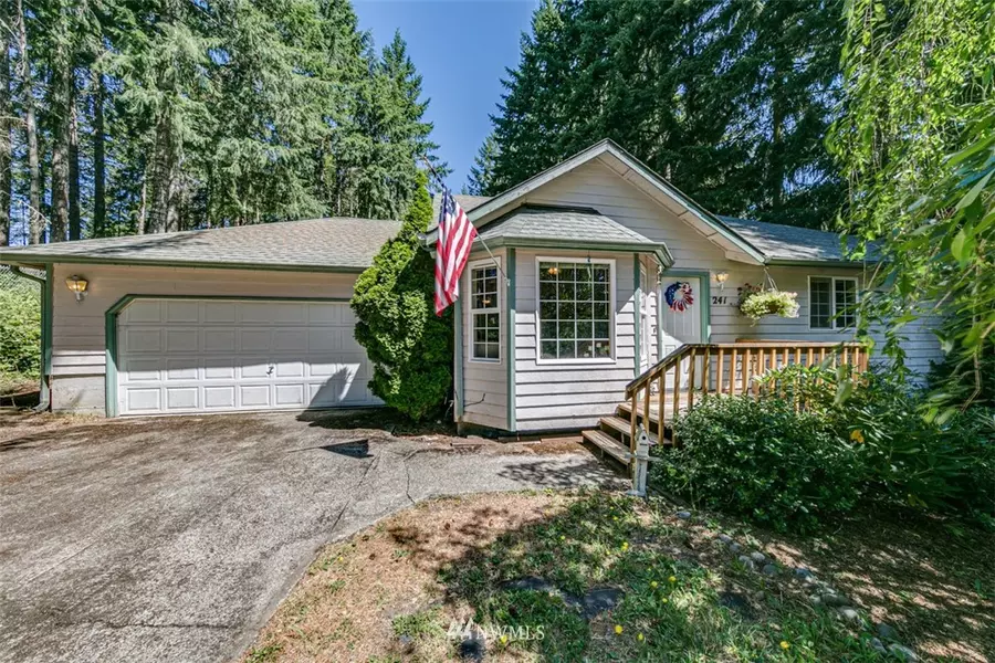 241 SE Shadowood DR, Shelton, WA 98584