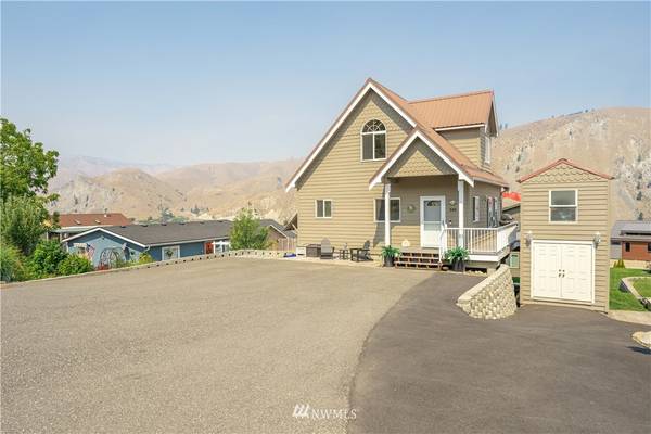 301 Entiat PL, Orondo, WA 98843