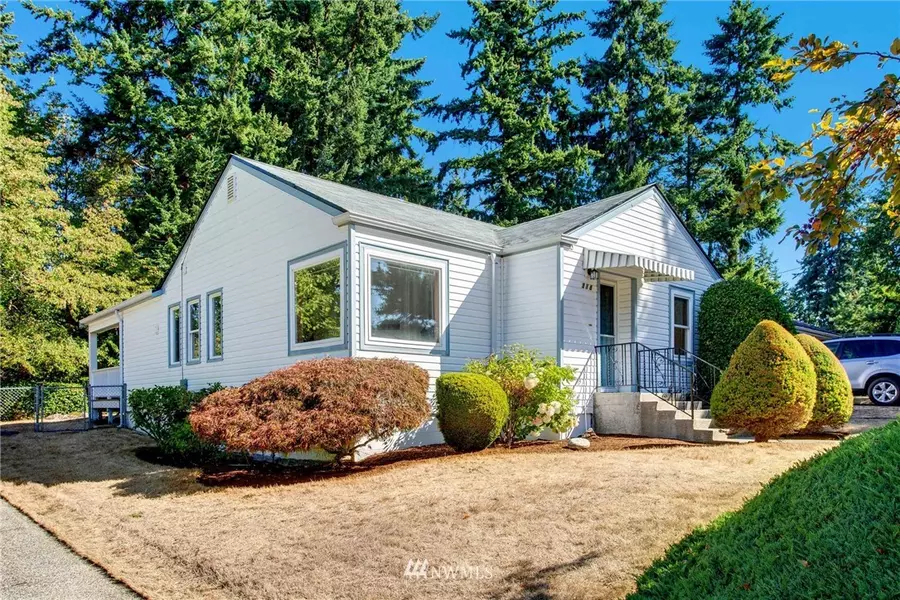 318 N 148th ST, Shoreline, WA 98133