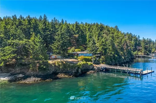 235 243 Gull Cove LN, San Juan Island, WA 98250