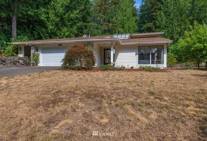 223 Bridle Ridge BLVD, Bremerton, WA 98311