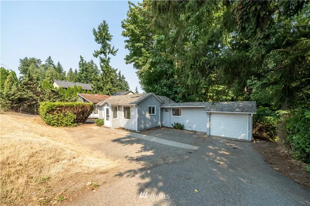 Renton, WA 98056,3616 NE Sunset BLVD