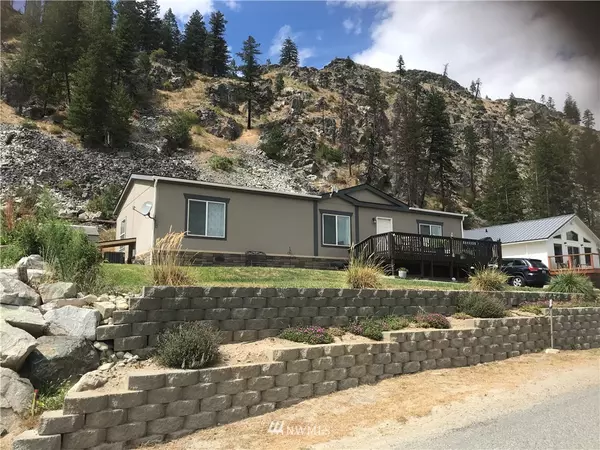 Pateros, WA 98846,54 Golf Course DR