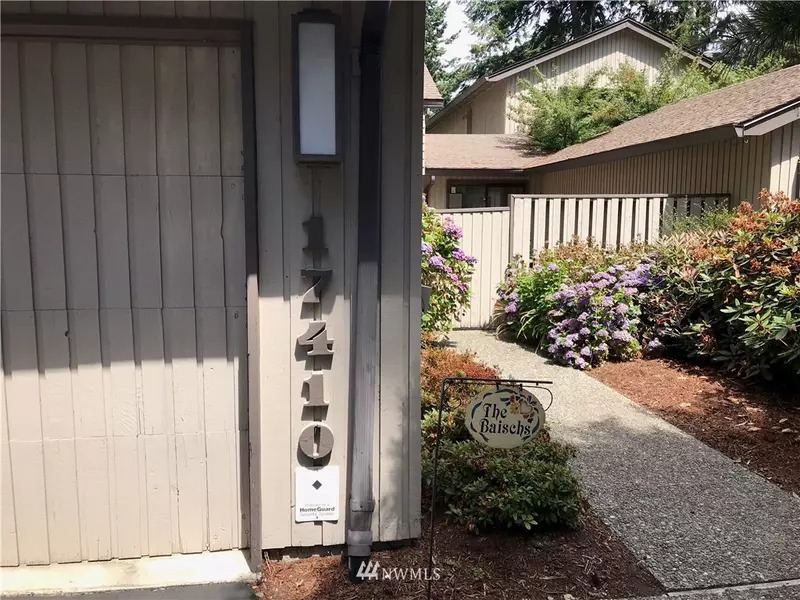 17412 147th AVE SE #2, Renton, WA 98058