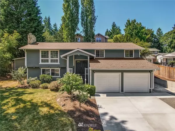 6605 151st AVE NE, Redmond, WA 98052