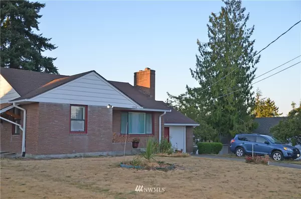 2816 S 152nd ST, Seatac, WA 98188