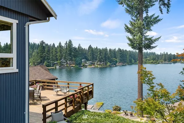 23062 SE Lake Wilderness DR S, Maple Valley, WA 98038