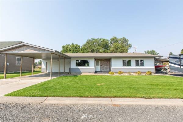 19404 NW St Andrews DR, Soap Lake, WA 98851